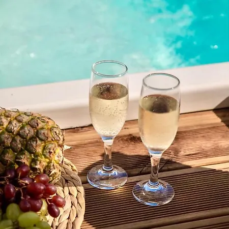 Izabela With Private Pools * Херсониссос