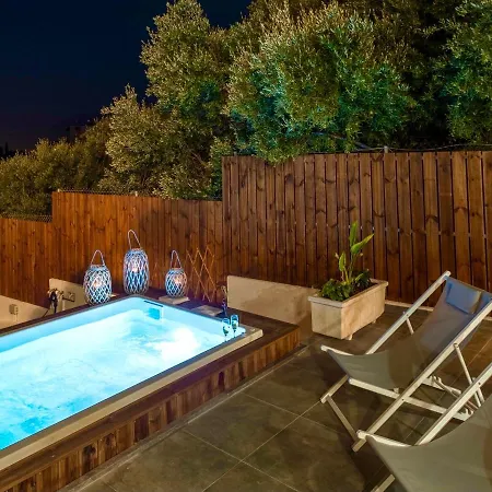 Izabela With Private Pools Апартаменты *