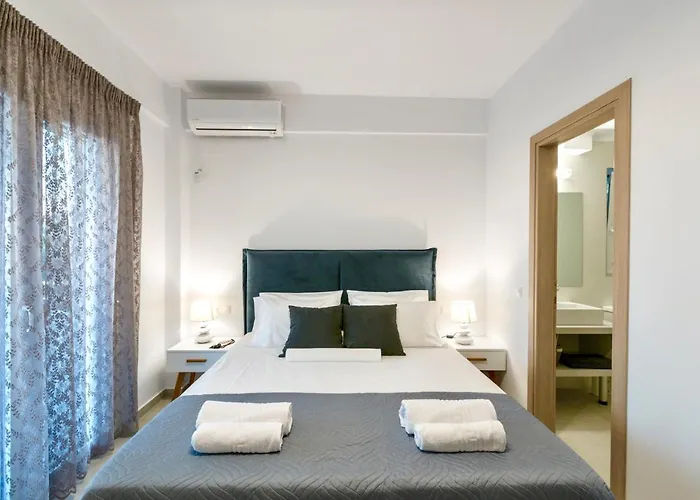 Izabela With Private Pools Apartament Hersonissos (Crete)