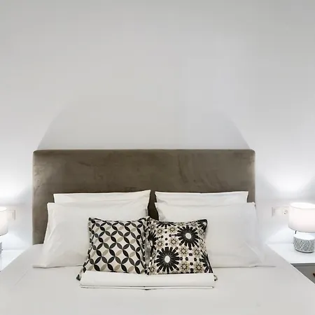 Izabela With Private Pools Apartament *