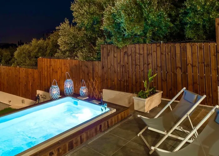 Izabela With Private Pools Apartament *